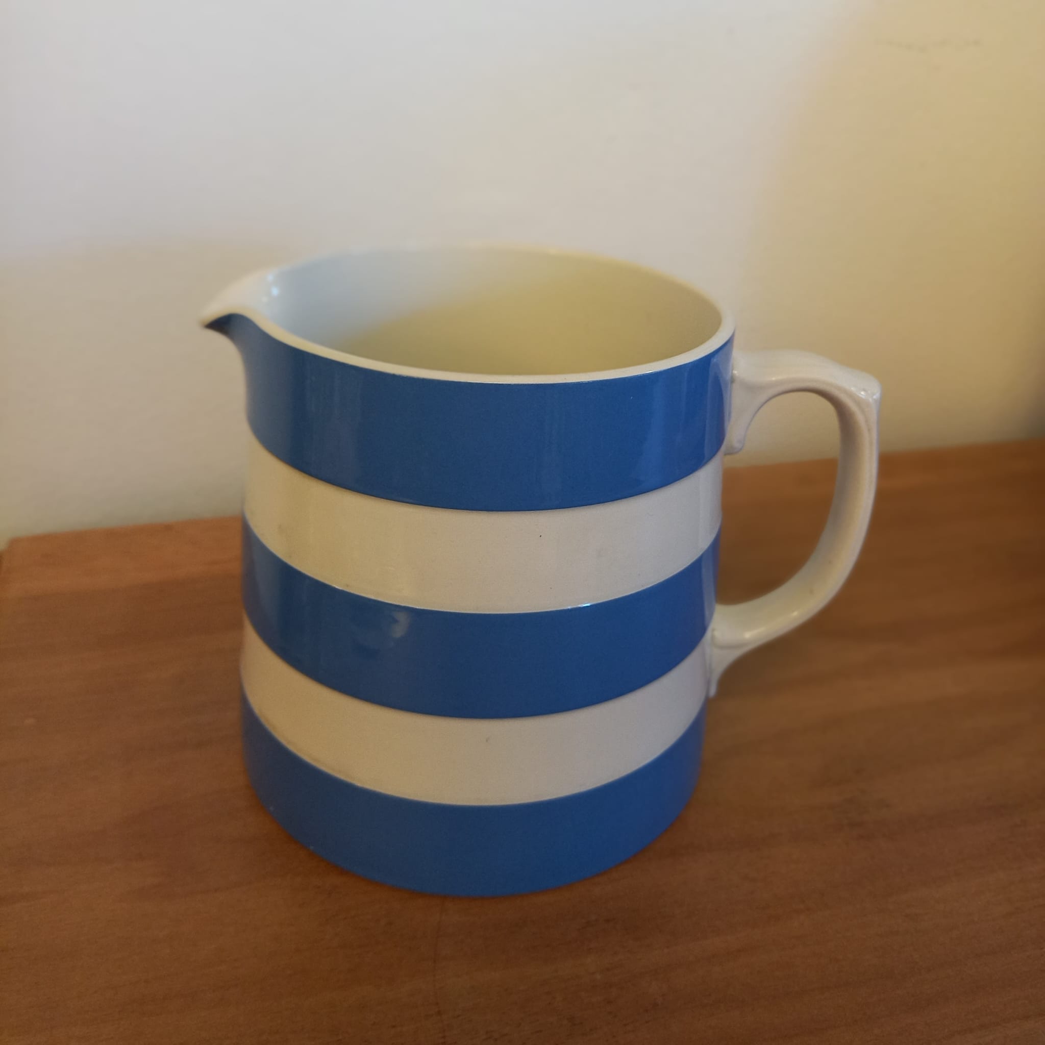 The main image for this shop item